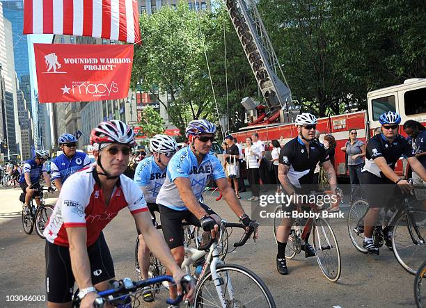 Atmosphere at the 2010 Wounded Warrior Project Soldier Ride at Macy's Herald Square on July 22, 2010 in New York City.