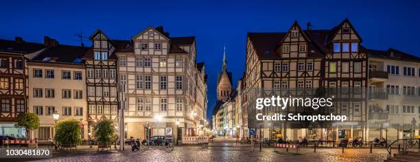 marktkirche and the old town in hannover, germany at night - hanover stock pictures, royalty-free photos & images