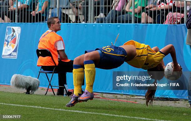 Kristin Karlsson of Sweden makes a throw in during the FIFA U20 Women's World Cup Quarter Final match between Sweden and Colombia at the FIFA U-20...