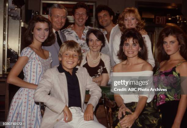 Julia Campbell, Bernard Barrow, Geoff Pierson, Malcolm Groome, Marg Helgenberger, Jadrien Steele, Helen Gallagher, Nancy Addison, Yasmine Bleeth...