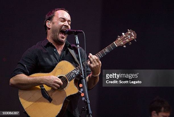 Dave Matthews of the Dave Matthews Band performs the 2010 Hullabalou Music Festival at Churchill Downs on July 25, 2010 in Louisville, Kentucky.