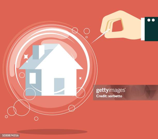 stockillustraties, clipart, cartoons en iconen met hand holding pin aan huis bubble - woningbouw