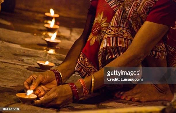 varanasi, night puja - luisapuccini stock pictures, royalty-free photos & images