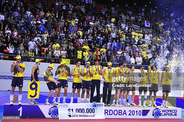 Brazil team celebrate their victory against Russia and the first placeat 2010 FIVB World League at Orfeo Superdomo Stadium on July 25, 2010 in...