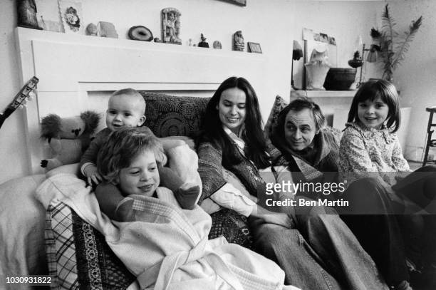 Ronald David Laing Scottish psychiatrist with wife Jutta and children Adam, Max and Natasha in the parlor of their basement flat in Hampstead, March...