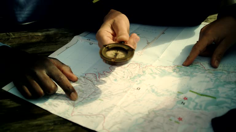 Checvking A Rmap Checking A Map Videos and HD Footage - Getty Images