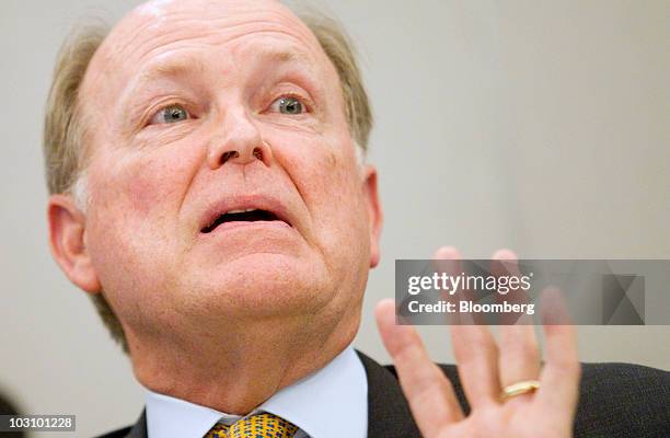 Charles Plosser, president of the Federal Reserve Bank of Philadelphia, speaks during an interview in Washington, D.C., U.S., on Monday, July 26,...