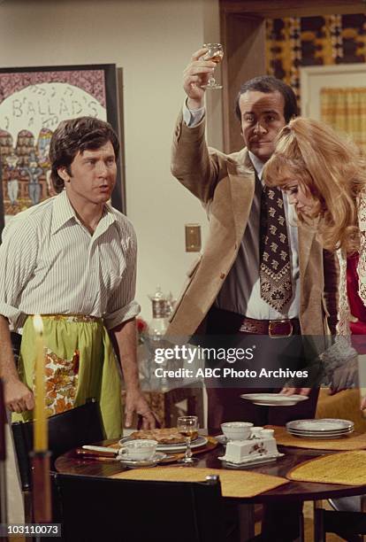 Love and the Mr. And Ms." - Airdate March 2, 1973. PETER KASTNER;DICK YARMY;PAMELA RODGERS