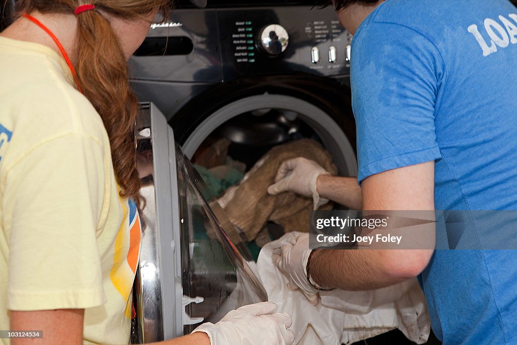 Tide's Loads Of Hope Mobile Laundry Program Heads To Pike County - Day 1