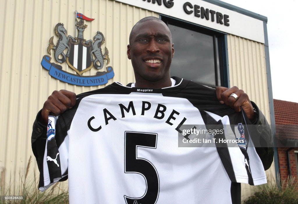 Sol Campbell Signs For Newcastle United