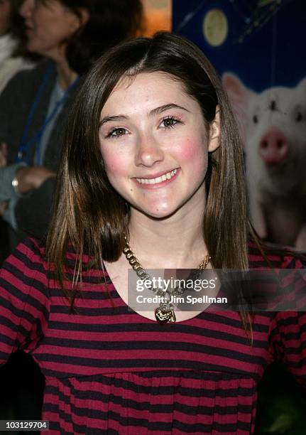 65 Julianna Rose Mauriello Photos & High Res Pictures - Getty Images