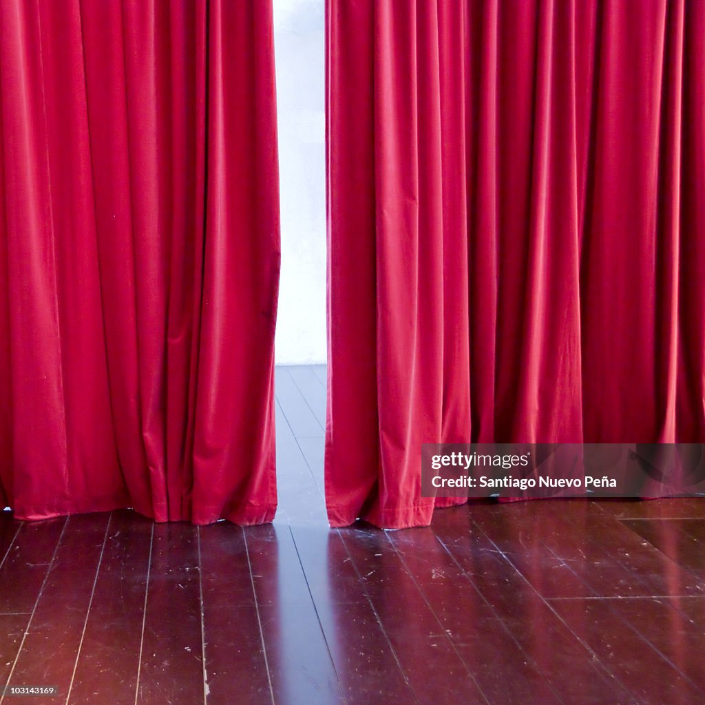 Cortina roja/Red curtain