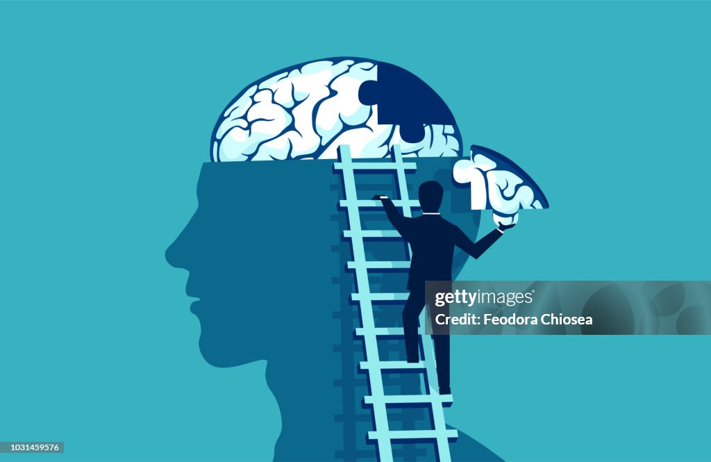 Business-Mann klettert die Treppe erreichen Menschenkopf Stück Gehirn hinzufügen