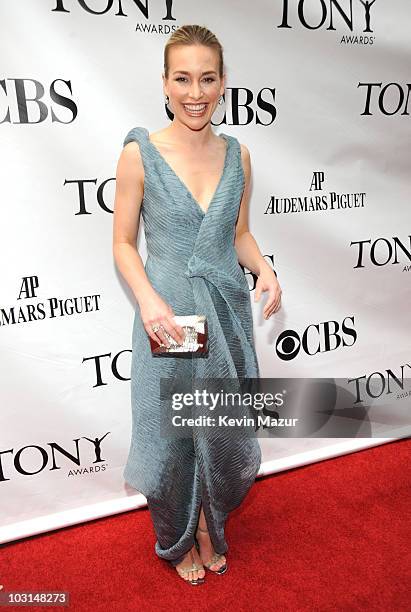 Piper Perabo attends the 63rd Annual Tony Awards at Radio City Music Hall on June 7, 2009 in New York City.