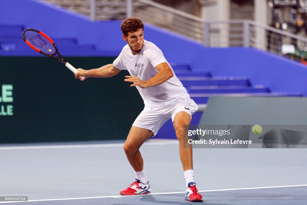 Davis Cup - Spain Team Training At Pierre Mauroy Stadium