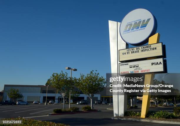Dmv Building Photos and Premium High Res Pictures - Getty Images