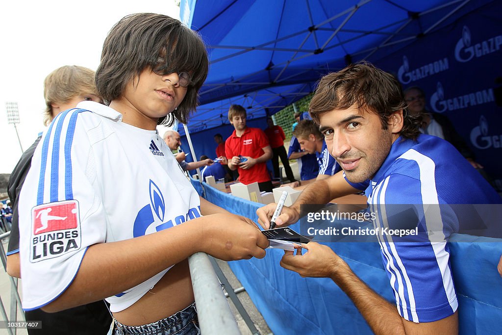 FC Schalke 04 Season Opening