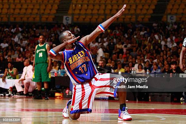 Mexican Rockets 39 Harlem Globetrotter Rocket Rivers Stock Photos, High-Res Pictures ...