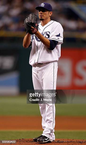 Pitcher Matt Garza of the Tampa Bay Rays pitches against the New York Yankees during the game at Tropicana Field on July 31, 2010 in St. Petersburg,...