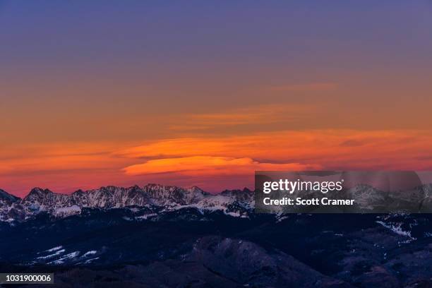 gore range mountain sunset winter vail colorado - beaver creek colorado stock-fotos und bilder