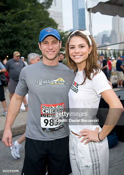 Jake Pavelka and Maria Menounos attend the Rock 'n' Roll Chicago Half Marathon on August 1, 2010 in Chicago, Illinois.