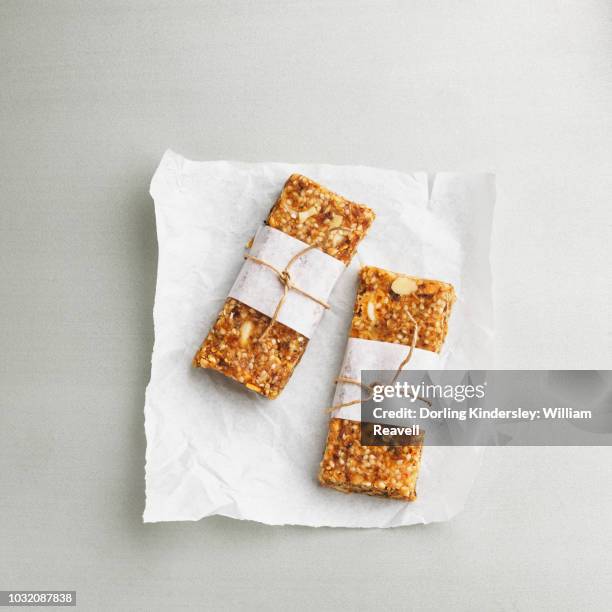 sesame power bars - sesam stock-fotos und bilder