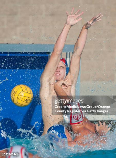 Zachary Riley Clemente Making Point Photos and Premium High Res Pictures - Getty Images