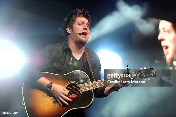 Lee Dewyze performs during American Idol Live! Tour at Bank Atlantic Center on August 3, 2010 in Sunrise, Florida.