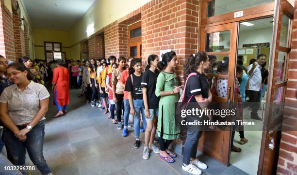 Queue In House 241 Miranda House University Of Delhi Stock Photos, High-Res Pictures ...