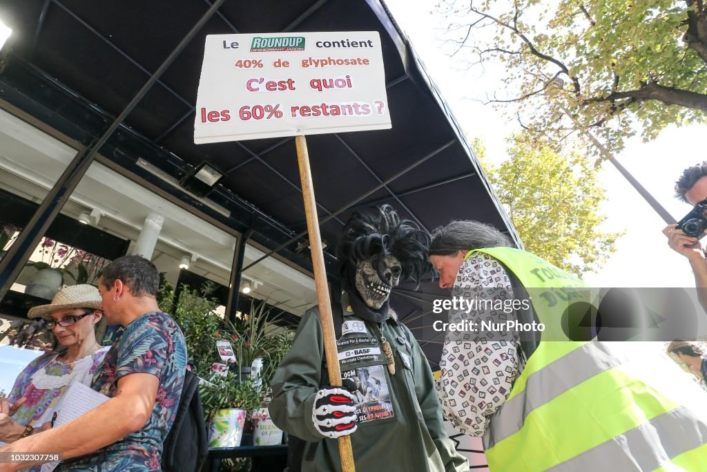 Gathering in Paris Against The Glyphosate