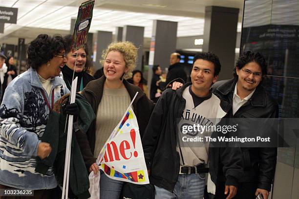 December 18, 2007 PLACE: Chantilly, VA CREDIT: jahi chikwendiu/twp Marcelino Benitez Diaz coming home to Northern Virginia from Mexico - is greeted...