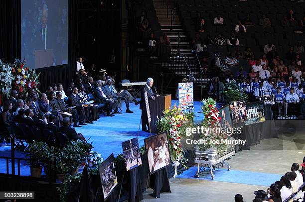 Michael Heisley, majority owner of the Memphis Grizzlies speaks during a memorial service honoring the life of Lorenzen Wright on August 4, 2010 at...