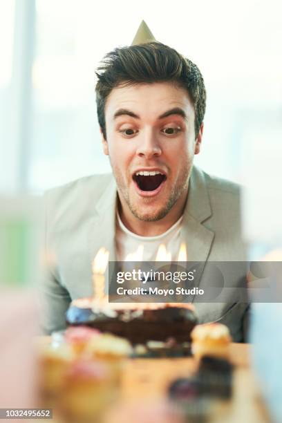 i hope it comes true - holding birthday cake stock pictures, royalty-free photos & images