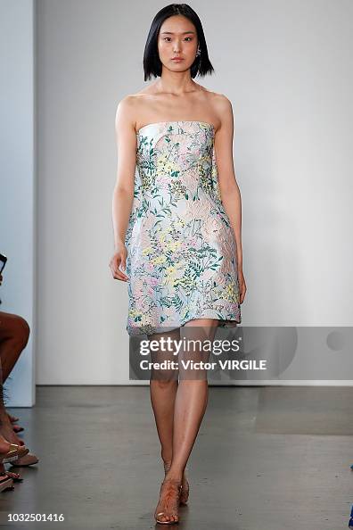 Pamella Roland - Runway - September 2018 - New York Fashion Week Pamella Roland - Runway - September 2018 - New York Fashion Week