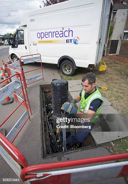 Bt Network Engineer Bt Engineer Photos and Premium High Res Pictures - Getty Images