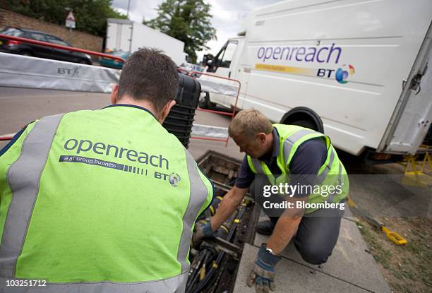Bt Network Engineer Bt Engineer Photos and Premium High Res Pictures - Getty Images