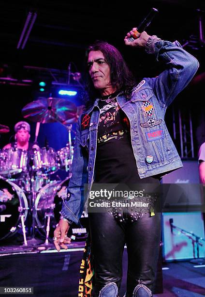 Singer For Ratt Ratt (Album) Photos and Premium High Res Pictures - Getty Images