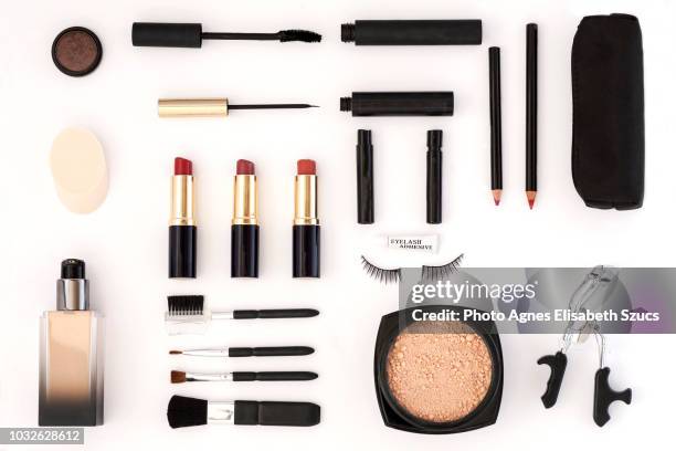 tools of a make-up artist - konturstift stock-fotos und bilder