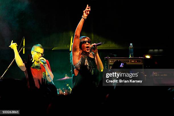 Kid Rapper From Chicago Kid Sister Photos and Premium High Res Pictures - Getty Images