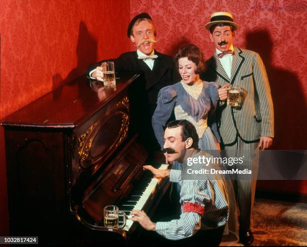1890 Ragtime Ragtime The Musical Photos and Premium High Res Pictures - Getty Images