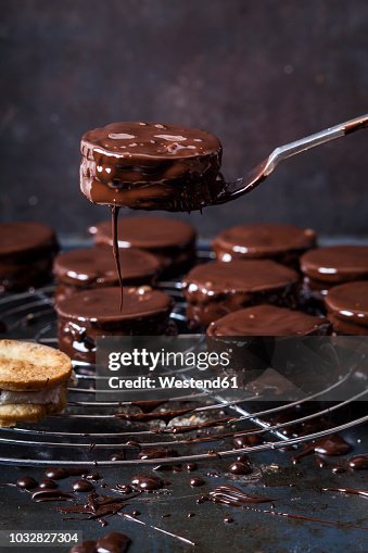 Preparing Wagon Wheel Cookies