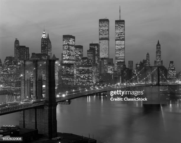 1980s NEW YORK CITY LOWER MANHATTAN SKYLINE BROOKLYN BRIDGE WORLD TRADE CENTER