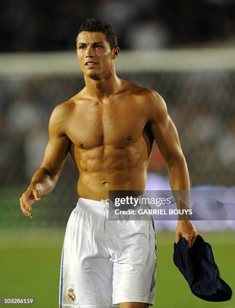 Real Madrid striker Cristiano Ronaldo leaves the field after the friendly game Los Angeles Galaxy vs Real Madrid in Pasadena, California on August 7,...