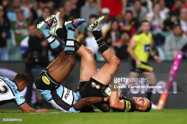 Isaah Yeo of the Panthers scores a try during the NRL Semi Final match between the Cronulla Sharks and the Penrith Panthers at Allianz Stadium on...