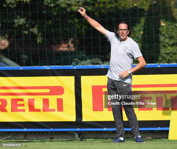 Head coach FC Internazionale Armando Madonna reacts during Fc Internazionale U19 V Cagliari U19 match at Stadio Breda on September 14, 2018 in Sesto...