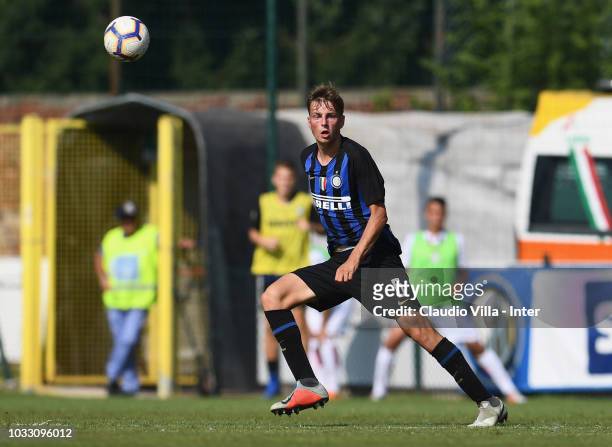 Flor Van Eynden of FC Internazionale in action during Fc internazionale U19 V Cagliari U19 match at Stadio Breda on September 14, 2018 in Sesto San...
