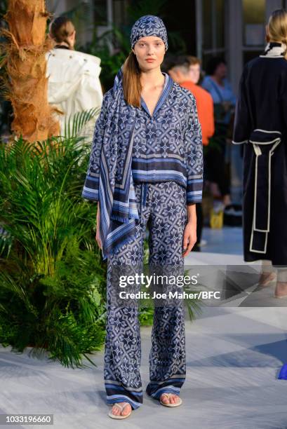 Model poses at the Johnstons of Elgin presentation during London Fashion Week September 2018 at Waldorf Hotel, on September 14, 2018 in London,...