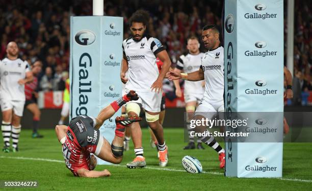 Gloucester wing Charlie Sharples goes through to score the second Gloucester try during the Gallagher Premiership Rugby match between Gloucester...