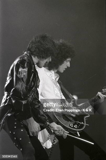 Freddie Mercury & Brian May, Frontmen of British Rock-Band Queen, 1978 live on stage