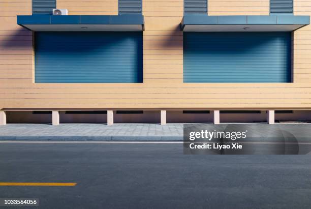 empty road in the street - wood material architectural wall stock pictures, royalty-free photos & images